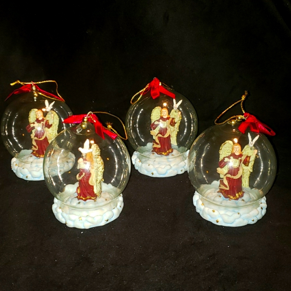Vintage Silvestri Glass Globe Angels